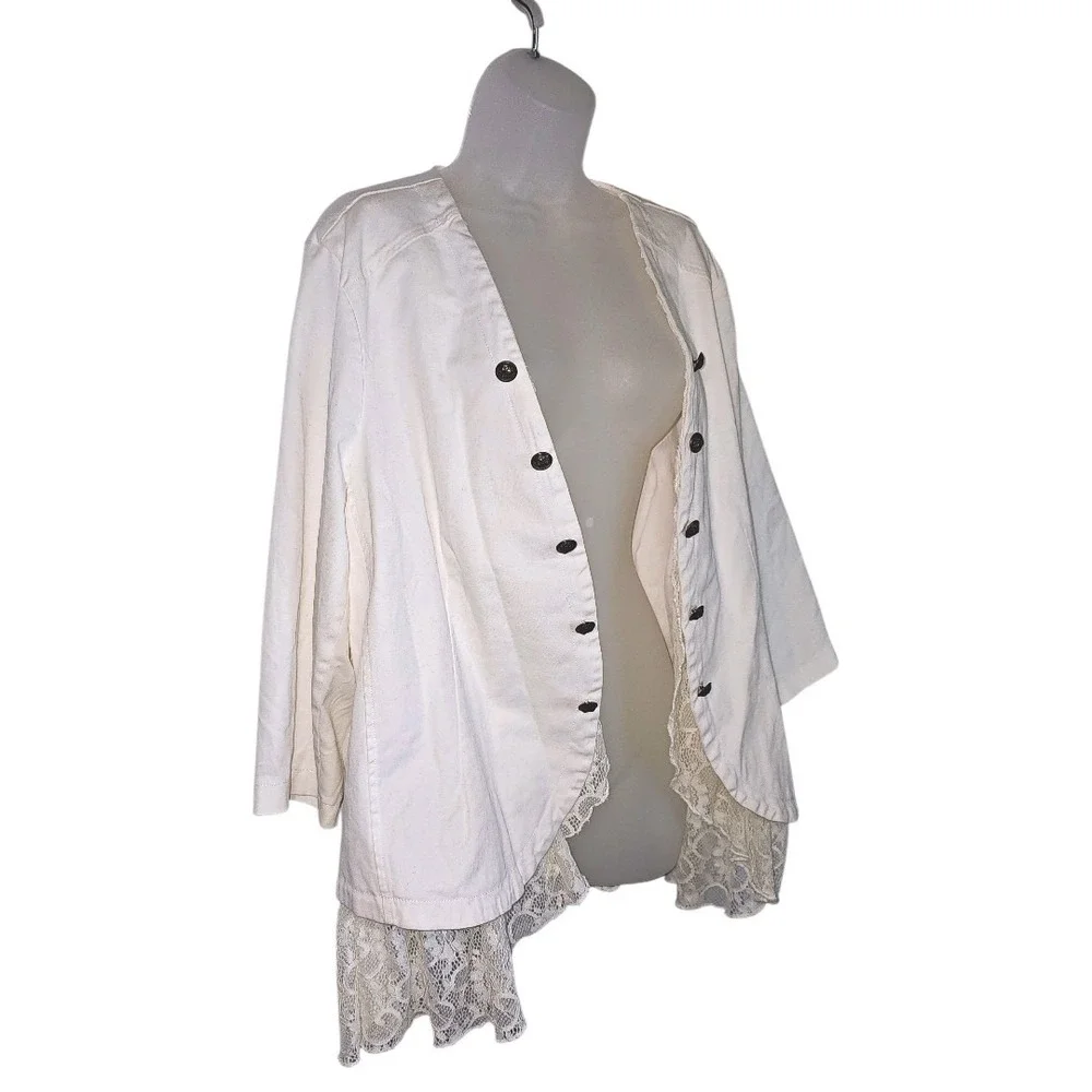 Torrid‎ Ivory Lace Peplum Military 3/4 Sleeve Open Jacket Sz 3 Romantic Edge NWT
